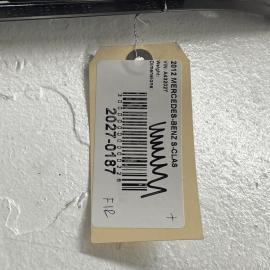 07-13 Mercedes S550 Front Passenger Door Sill Scuff Plate Base Trim Bracket