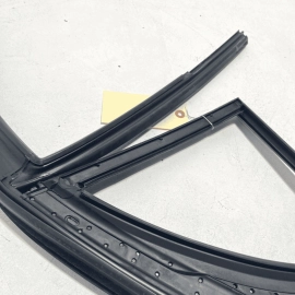 MERCEDES S550 W222 2014-2017 REAR DRIVER SIDE DOOR WINDOW RUN CHANNEL SEAL 