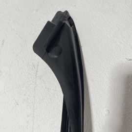 MERCEDES S550 W222 2014-17 FRONT PASSENGER SIDE DOOR WINDOW RUN CHANNEL SEA