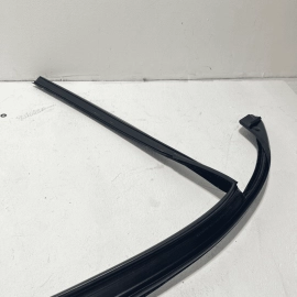 MERCEDES S550 W222 2014-17 FRONT PASSENGER SIDE DOOR WINDOW RUN CHANNEL SEA