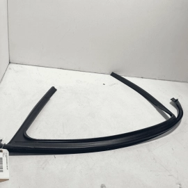 MERCEDES S550 W222 2014-17 FRONT PASSENGER SIDE DOOR WINDOW RUN CHANNEL SEA