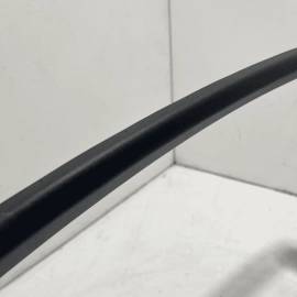 2014-2017 MERCEDES S550 W222 REAR DRIVER SIDE DOOR WINDOW FRAME COVER TRIM  2014-2017 MERCEDES S550 W222 REAR DRIVER SIDE DOOR WINDOW FRAME COVER TRIM