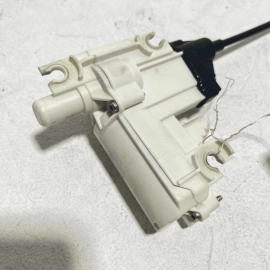 2014-2017 MERCEDES S550 W222 FRONT PASSENGER SIDE LOCK LATCH ACTUATOR MOTOR