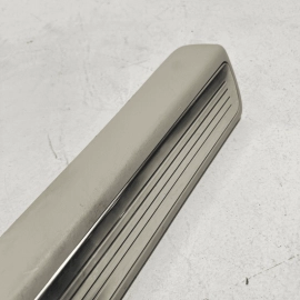 2014-2017 MERCEDES S550 W222 FRONT PASSENGER SIDE DOOR SILL STEP SCUFF PLAT 2014-2017 MERCEDES S550 W222 FRONT PASSENGER SIDE DOOR SILL STEP SCUFF PLAT