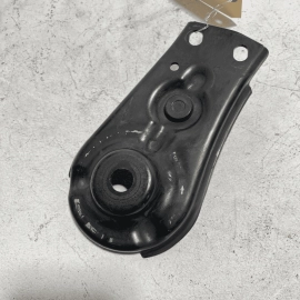 Rear Crossmember Right Stopper Bracket MERCEDES S550 2014-2017 OEM