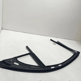 2014-2017 MERCEDES S550 W222 REAR RIGHT DOOR WINDOW RUN CHANNEL MOLDING OEM