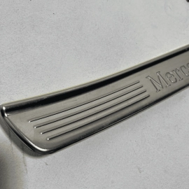 2014-2017 MERCEDES S550 W222 REAR RIGHT SIDE DOOR SILL SCUFF PLATE COVER OE 2014-2017 MERCEDES S550 W222 REAR RIGHT SIDE DOOR SILL SCUFF PLATE COVER OE