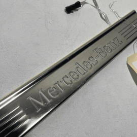 2014-2017 MERCEDES S550 W222 REAR RIGHT SIDE DOOR SILL SCUFF PLATE COVER OE 2014-2017 MERCEDES S550 W222 REAR RIGHT SIDE DOOR SILL SCUFF PLATE COVER OE