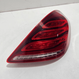 2014-2017 MERCEDES S550 W222 REAR RIGHT PASSENGER SIDE TAIL LIGHT LAMP OEM