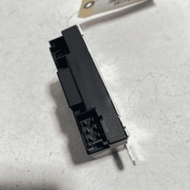 2014-2017 MERCEDES W222 S550 S600 FUEL PUMP CONTROL DRIVER MODULE OEM