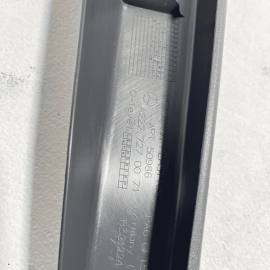 2014-2017 MERCEDES S550 W222 FRONT LEFT DRIVER SIDE DOOR WINDOW FRAME COVER