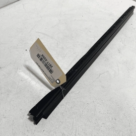 2014-2027 MERCEDES S560 S550 FRONT LEFT DOOR WINDOW BELT WEATHERSTRIP SEAL 