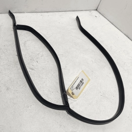 2014-2017 MERCEDES S550 W222 FRONT WINDSHIELD COWL PANEL WEATHER STRIP SEAL