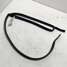 2014-2017 MERCEDES S550 W222 FRONT WINDSHIELD COWL PANEL WEATHER STRIP SEAL
