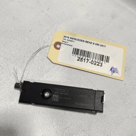 2014 - 2017 MERCEDES W222 S550 RADIO ANTENNA AMPLIFIER NOISE FILTER MODULE 