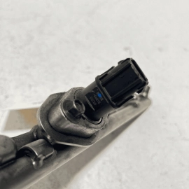 2018-2022 Toyota Camry 2.5L Engine Fuel Injection Rail & Pressure Sensor OE