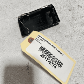 Front Right Radiator Grille Cap Mercedes-Benz S550 2014-2017 OEM