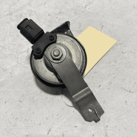 2014-2017 MERCEDES S550 W222 LOW PITCH NOTE TONE HORN SIGNAL W/ BRACKET  OE