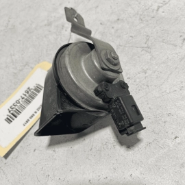 2014-2017 MERCEDES S550 W222 LOW PITCH NOTE TONE HORN SIGNAL W/ BRACKET  OE