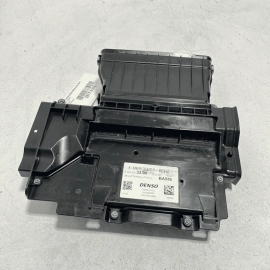 2014-2017 MERCEDES S550 REAR LEFT LOWER SEAT AIR CLEANER OUTLET DUCT VENT O