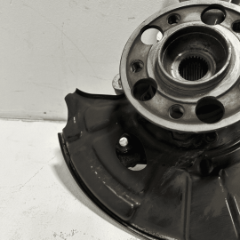 Rear Left Driver Spindle Knuckle Hub Mercedes-Benz S550 2014-2017 OEM