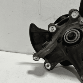 Rear Left Driver Spindle Knuckle Hub Mercedes-Benz S550 2014-2017 OEM