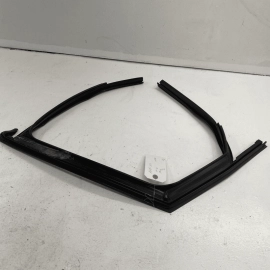 15-18 AUDI Q3 REAR LEFT DOOR WINDOW FRAME RUBBER SEAL CHANNEL OEM 8U0839439