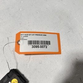 AUDI Q7 2017-2019 CENTER CONSOLE DUAL USB AUXILIARY JACK ADAPTER PORT OEM