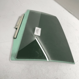 TOYOTA CAMRY 2018 - 2023 REAR RIGHT PASSENGER SIDE DOOR MOVABLE WINDOW GLAS