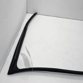 TOYOTA CAMRY 2018-2022 FRONT DRIVER SIDE DOOR WINDOW GLASS RUN CHANNEL STRIP OEM