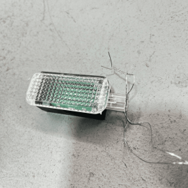 2015-2022 AUDI Q3 FRONT DRIVER SIDE INTERIOR DOOR WARNING PUDDLE LIGHT LAMP