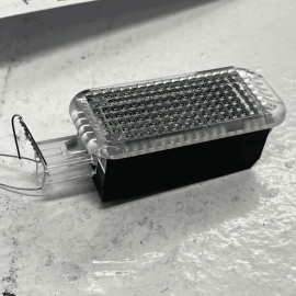 2015-2022 AUDI Q3 FRONT DRIVER SIDE INTERIOR DOOR WARNING PUDDLE LIGHT LAMP