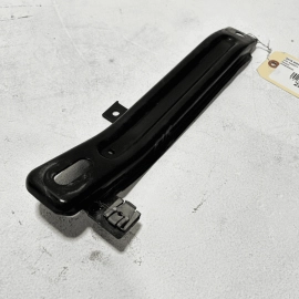 2015-2017 Mercedes W222 S550 RWD Front Passenger Side Fender Apron Bracket OEM