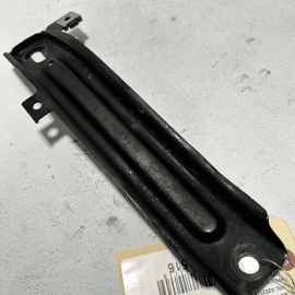 2015-2017 Mercedes W222 S550 RWD Front Passenger Side Fender Apron Bracket OEM