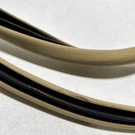 2007-2013 MERCEDES S550 W221 REAR PASSENGER SIDE DOOR BODY WEATHERSTRIP SEAL OEM