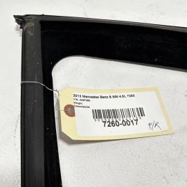 2007-2013 Mercedes S550 Front Passenger Door Glass Run Channel Wheatherstrip OEM