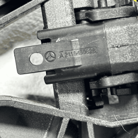 2007-2013 MERCEDES S550 W221 REAR PASSENGER SIDE DOOR HANDLE BASE BRACKET OEM