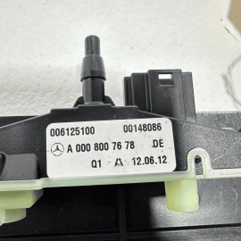 Mercedes W221 S550 2010-2013 Front Seat Lumbar Air Control Valve & Bracket OEM