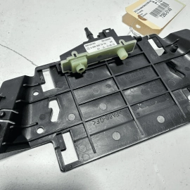 Mercedes W221 S550 2010-2013 Front Seat Lumbar Air Control Valve & Bracket OEM