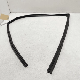 2017-2020 ACURA MDX FRONT LEFT DRIVER SIDE DOOR WINDOW GLASS RUN CHANNEL OEM