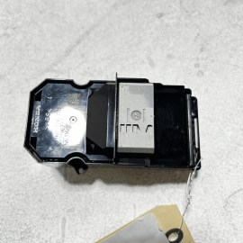 ACURA MDX 2017-2020 FRONT RIGHT PASSENGER SIDE DOOR WINDOW CONTROL SWITCH OEM