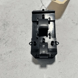 ACURA MDX 2017-2020 FRONT RIGHT PASSENGER SIDE DOOR WINDOW CONTROL SWITCH OEM