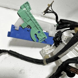 ACURA MDX 2017 - 2018 3.5L ENGINE ROOM DRIVER SIDE WIRE HARNESS & FUSE BOX OEM ACURA MDX 2017 - 2018 3.5L ENGINE ROOM DRIVER SIDE WIRE HARNESS & FUSE BOX OEM