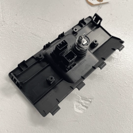 2016-2018 Honda Pilot USB Trim Console Auxiliary Connector And Power Outlet