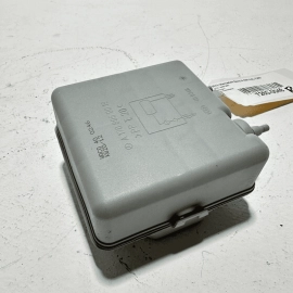 2010-2013 MERCEDES BENZ S550 CENTRAL LOCKING VACUUM VALVE PUMP TANK OEM