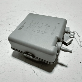 2010-2013 MERCEDES BENZ S550 CENTRAL LOCKING VACUUM VALVE PUMP TANK OEM