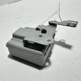 2010-2013 MERCEDES BENZ S550 CENTRAL LOCKING VACUUM VALVE PUMP TANK OEM