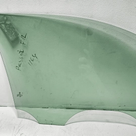 2012-2018 VOLKSWAGEN PASSAT S FRONT LEFT DRIVER SIDE DOOR WINDOW GLASS OEM