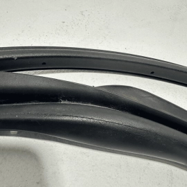 HONDA ACCORD 2018-2020 FRONT PASSENGER DOOR WINDOW OPENING SEAL WEATHERSTRIP OEM