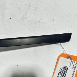 2018-2020 HONDA ACCORD LX WINDSHIELD A PILLAR DRIP SEAL MOLDING RIGHT SIDE OEM 2018-2020 HONDA ACCORD LX WINDSHIELD A PILLAR DRIP SEAL MOLDING RIGHT SIDE OEM